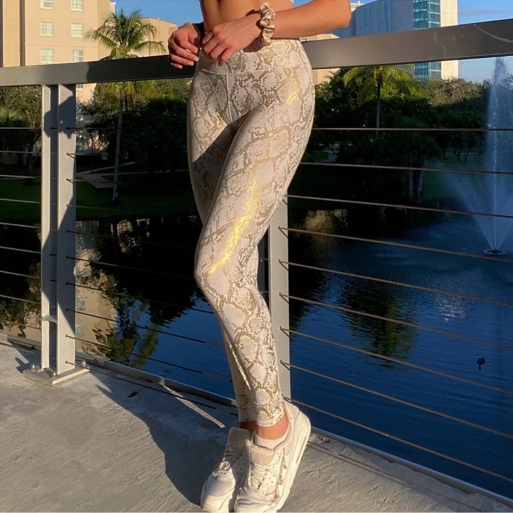 Fabletics Ultralux High Waisted Legging